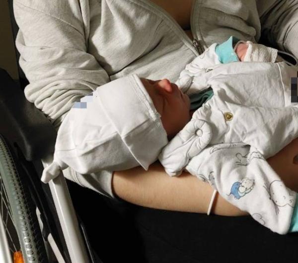 Bild zu *positiv* Nach vielen Stunden ausgekugelt :) - Forum für September - Mamis