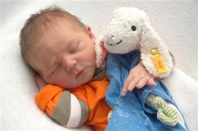 Bild zu Bilder vom kleinen Schlumpf.... - Forum für Oktober - Mamis