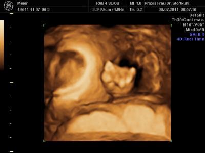 Bild zu Papas ganzer Stolz :-) - Forum für Oktober - Mamis