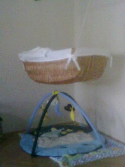Bild zu Die ecke im Wohnzimmer und im Schlafzimmer unseres Krümels (fotos) - Forum für Oktober - Mamis