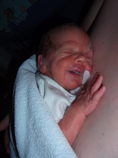 Bild zu Gestern beim Kuscheln :-) - Forum für Oktober - Mamis