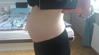 Bild zu Guckt doch mal diesen Bauch an ..... - Forum für Oktober - Mamis