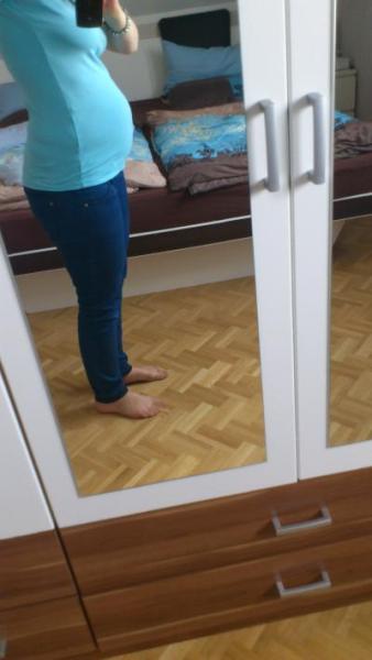 Bild zu kleine Bauchrunde???? Und.... Hilfe, mein Feind die Waage - Forum für Oktober - Mamis