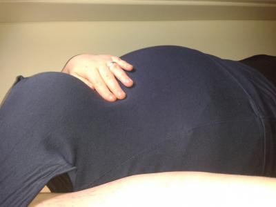 Bild zu Babybauch < 3< 3< 3 - Forum für Oktober - Mamis