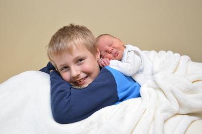 Bild zu Unser Adler ist gelandet ;O) - Forum für Oktober - Mamis