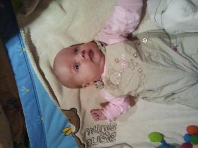 Bild zu füttert jemand Beba Sensitive oder Aptamil Comfort? - Forum für Oktober - Mamis