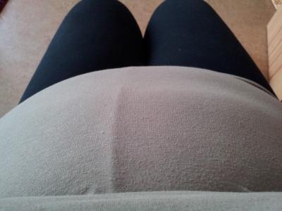 Bild zu HILFE dicke fette rumkugel am start :-( - Forum für Oktober - Mamis