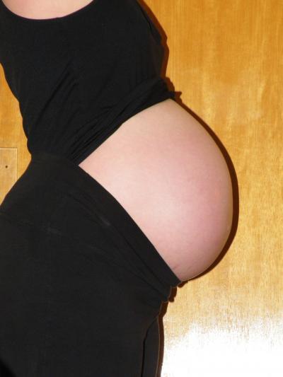 Bild zu Wo soll mein Bauch nur hinwachsen?? - Forum für November - Mamis