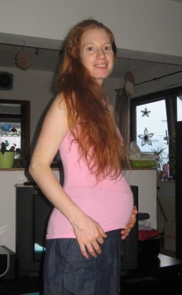 Bild zu ...auch mal ein aktuelles Bauch-Bildchen (15+6) - Forum für November - Mamis