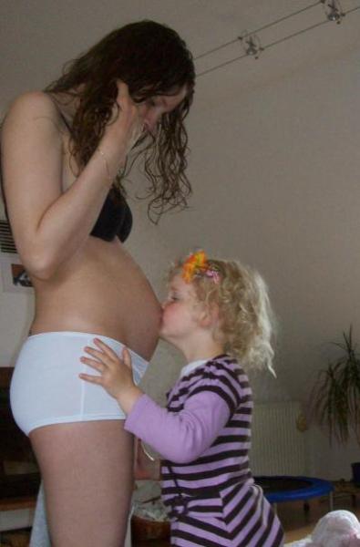 Bild zu ...na gut, dann auch mal ein Bild von meinem Bauch - Forum für November - Mamis