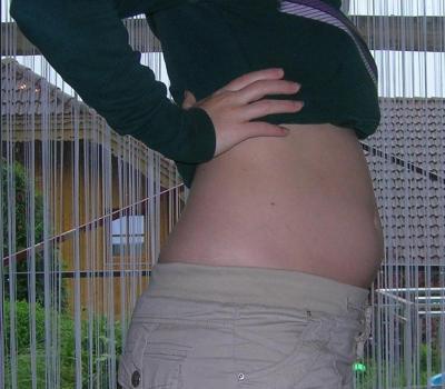 Bild zu ... ich zeig euch auch mal beim Bauchi ... ;) - Forum für November - Mamis