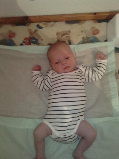 Bild zu ich liebe babys in bodys ^^ - Forum für November - Mamis