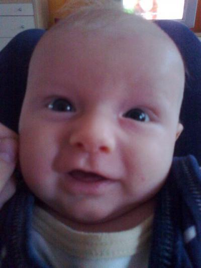 Bild zu auf dem Arm eingeschlafen....mit foto( Nico wach) - Forum für November - Mamis