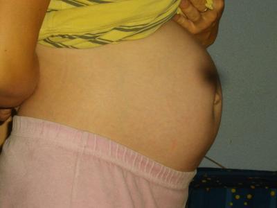 Bild zu mein bauch in der 24.ssw - Forum für November - Mamis