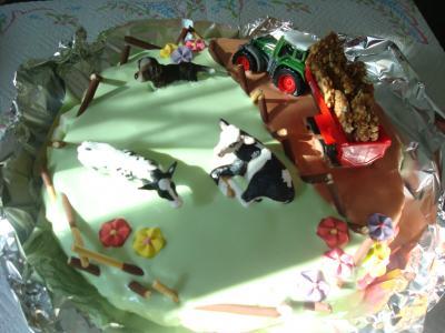 Bild zu Silopo: Quarktorte gemacht -> guckt mal (unzufrieden bin) - Forum für November - Mamis