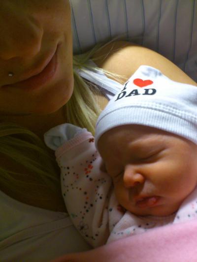 Bild zu ausgekugelt und Foto von unserer Michelle - Forum für November - Mamis