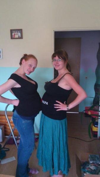 Bild zu bauchfotos mit bester freundin :-) - Forum für November - Mamis