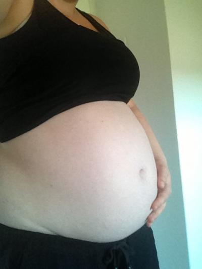 Bild zu Ploppt euer Bauchnabel? - Forum für November - Mamis