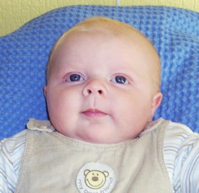 Bild zu Alle drei, drei Monate... - Forum für November - Mamis