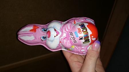 Bild zu Totlach beim Anblick des Osterhasen.... - Forum für November - Mamis