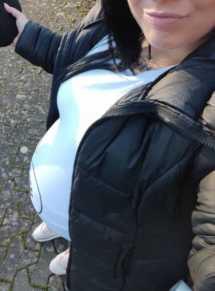 Bild zu Dickbauchdienstag ❤️ WO SIND DIE SCHÖNEN BRÄUCHE? - Forum für November - Mamis