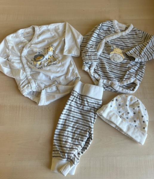 Bild zu Erstlingsset von Bonprix zu verschenken Gr 56/62 - Forum für November - Mamis