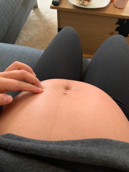 Bild zu Komischer stechender schmerz - Forum für November - Mamis