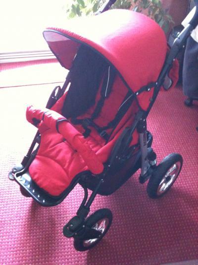 Bild zu Unser Kinderwagen ist heute gekommen :-) - Forum für Dezember - Mamis