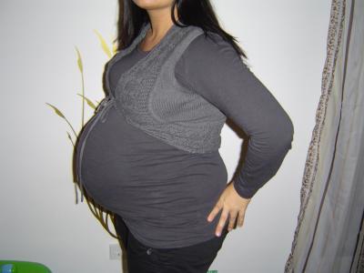 Bild zu ...schaut mal ich PLATZE bald... - Forum für Dezember - Mamis