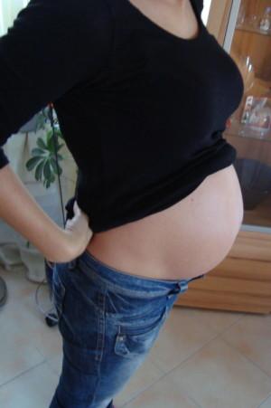Bild zu Seit gestern 30. SSW *freu* (+ Bauchbild) - Forum für Dezember - Mamis