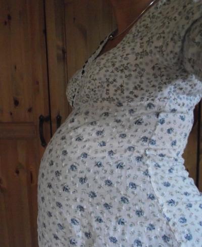 Bild zu Wie wärs mit ner Bauchrunde? - Forum für Dezember - Mamis
