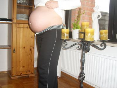 Bild zu sooo nun nochmal mein bauchi... 34 ssw :-) - Forum für Dezember - Mamis
