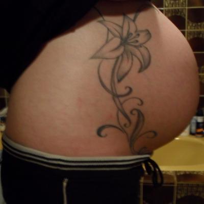 Bild zu Ich präsentiere auch mal wieder meine Kugel... - Forum für Dezember - Mamis