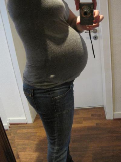 Bild zu ***PENG*** Wer platzt mit :-)? (Foto) - Forum für Dezember - Mamis