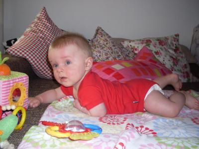 Bild zu Babys gucken... - Forum für Dezember - Mamis
