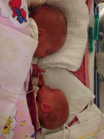 Bild zu Leni und Lilli - Forum für Dezember - Mamis