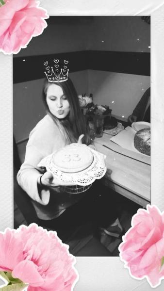Bild zu Ich teile nochmal mit euch n Stück Kuchen  - Forum für Dezember - Mamis