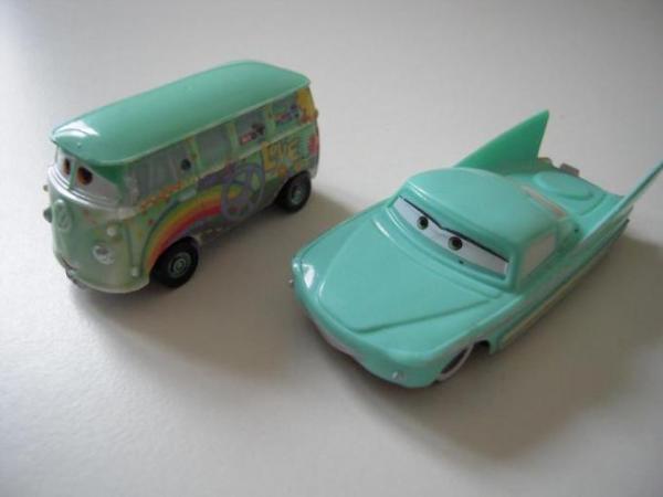 Bild zu Hat jemand Cars-Zeitschriften und davon den BUS und die FLO?????? ;-(((((((((((( - Baby Forum - Allgemeine Themen