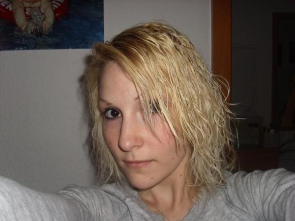 Bild zu Wer hat denn von Euch Locken oder Wellen!? - Baby Forum - Allgemeine Themen