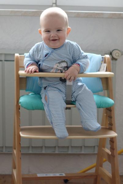 Bild zu Mein Baby hat jetzt endlich einen Hochstuhl - Baby Forum - Allgemeine Themen