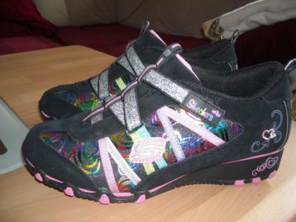 Bild zu ich freue mich....ich habe gerade bei TK Maxx total süße Skechers - Baby Forum - Allgemeine Themen