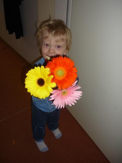 Bild zu Guckt doch maaaal... =-D - Baby Forum - Allgemeine Themen