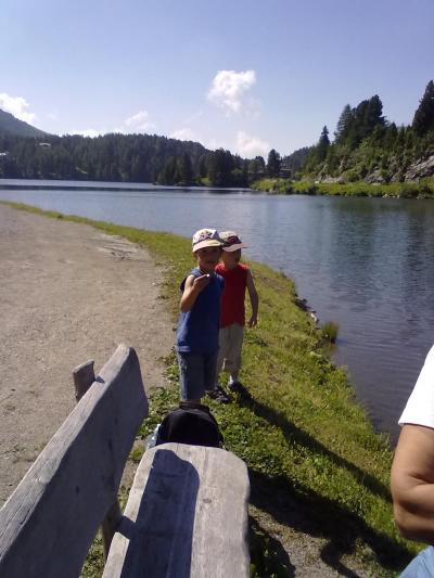 Bild zu Wir sind gerade bei einem wunderbaren Bergsee - Baby Forum - Allgemeine Themen