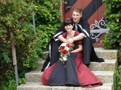 Bild zu Mal ein Hochzeitsbild von gestern - Baby Forum - Allgemeine Themen