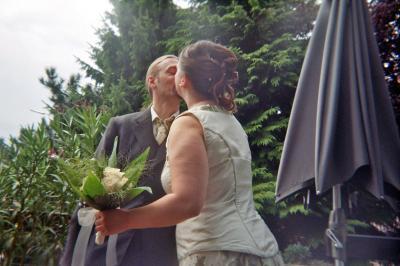 Bild zu Ist mein Jüngerer (4,5) nicht ein super Hochzeitsfotograf? - Baby Forum - Allgemeine Themen