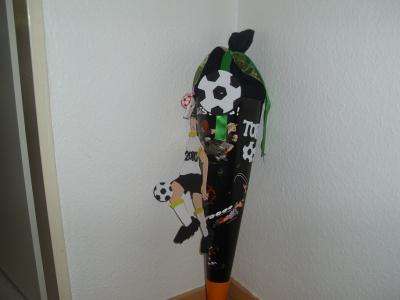 Bild zu nachjdem unsere eigens gebaute schultüte dem druck ja nicht standhalten konnte - Baby Forum - Allgemeine Themen