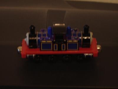 Bild zu weiß jemand wie diese Lok aus der Thomasserie heißt ? - Baby Forum - Allgemeine Themen