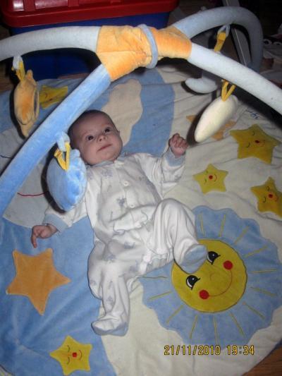 Bild zu Foto + kurzes Filmchen (nochmal, weil gestern nicht so viele da waren) - Baby Forum - Allgemeine Themen