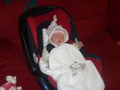 Bild zu Baby schreit im Maxi Cosi, brauch Tipps! - Baby Forum - Allgemeine Themen