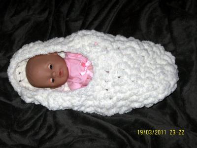 Bild zu Wenn noch jemand da ist. Mein erster BabyCocoon ist fertig! - Baby Forum - Allgemeine Themen